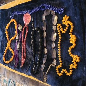 Necklace lot